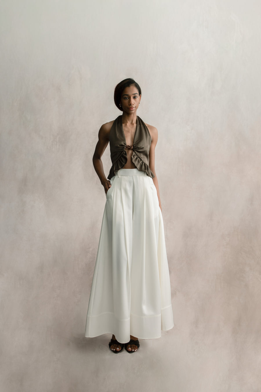 4. The Elevated Voluminous Trouser
